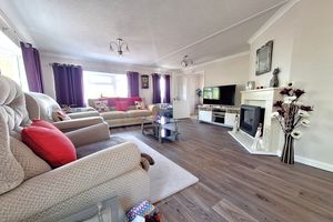 Sitting/Dining Room - click for photo gallery